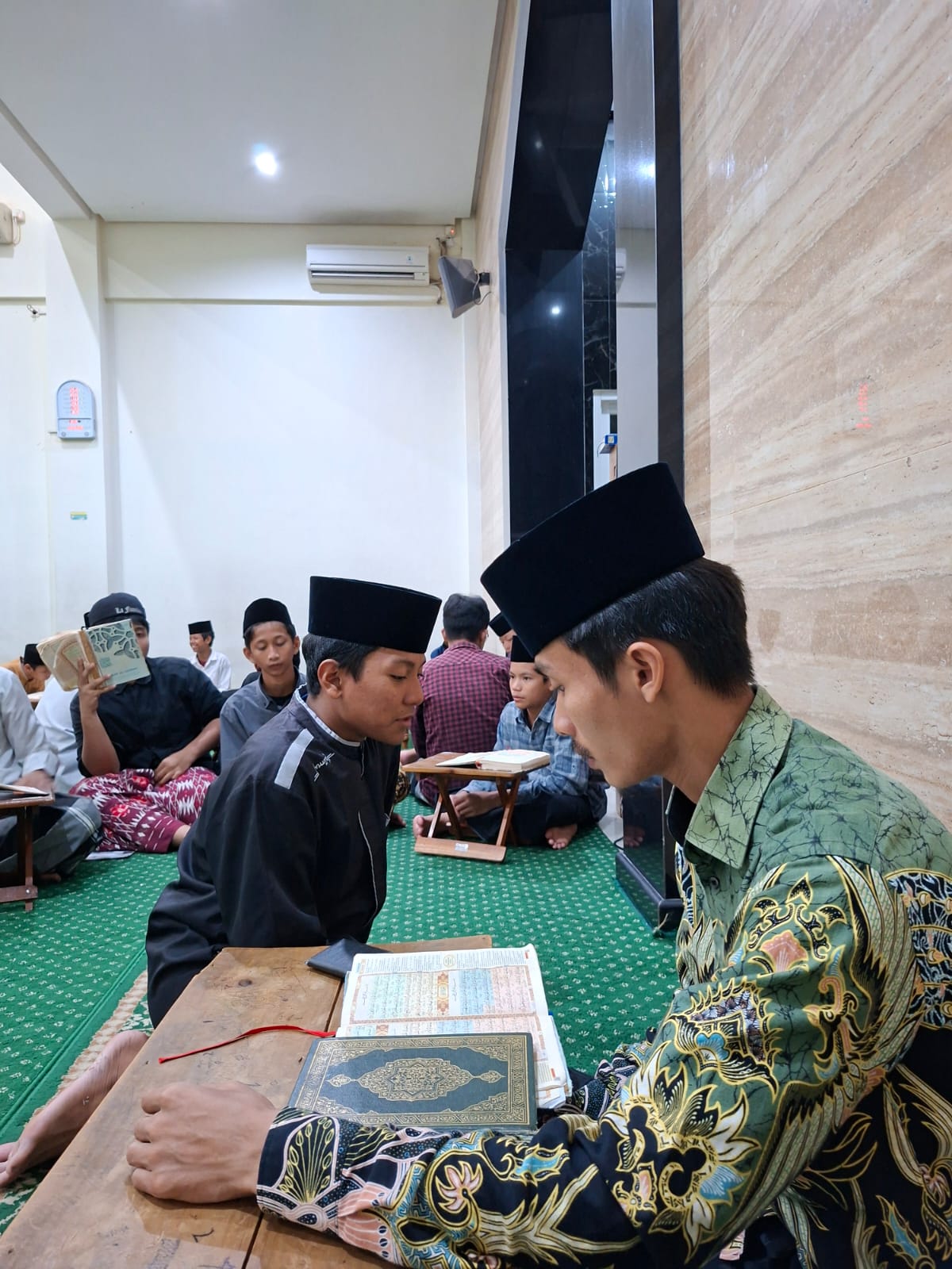 Setoran Hafalan Bersama Ustadz